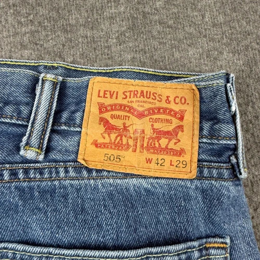 Levis levis 505